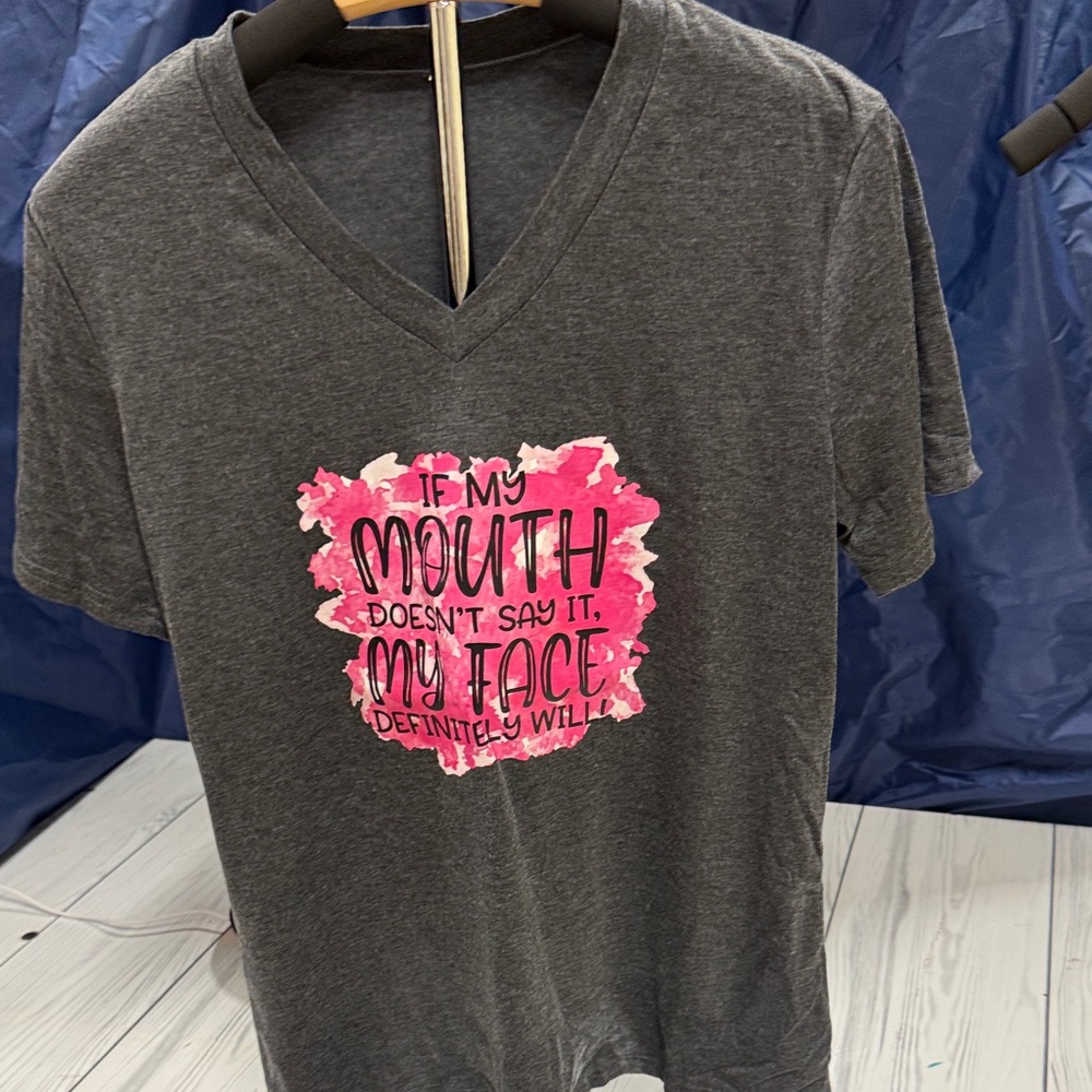 Gray V-Neck Short Sleeve Tee with Pink Graphic